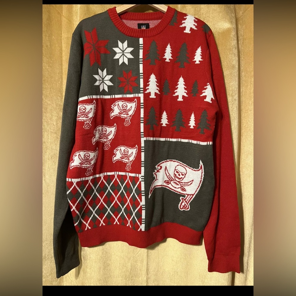 NFL Tampa Bay Buccaneers Busy Block Ugly Christmas Gift Holiday Sweater Sz Large